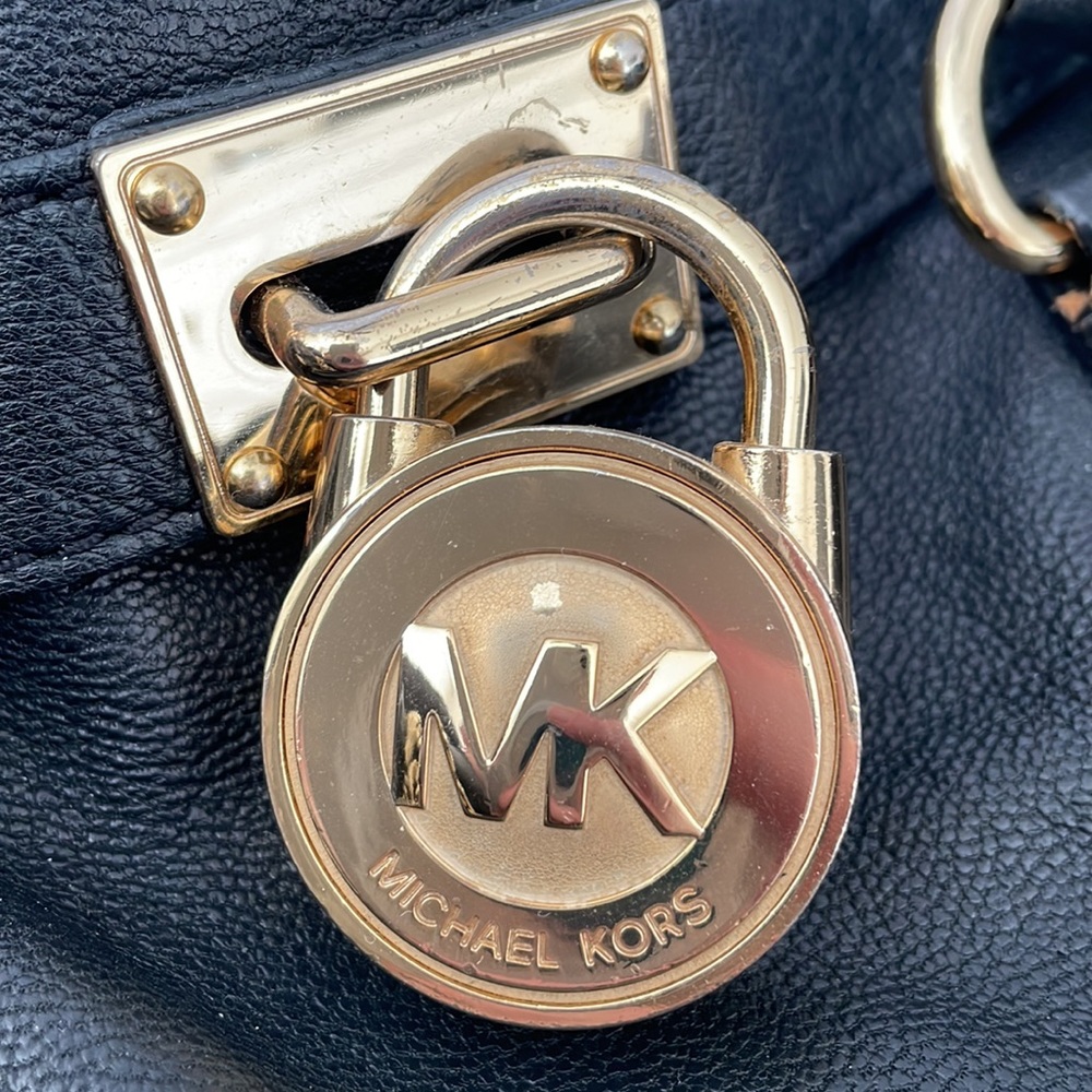 Michael Kors Hamilton Large Black Leather Satchel with Gold-Tone Chain Detail - Picture 8 of 9